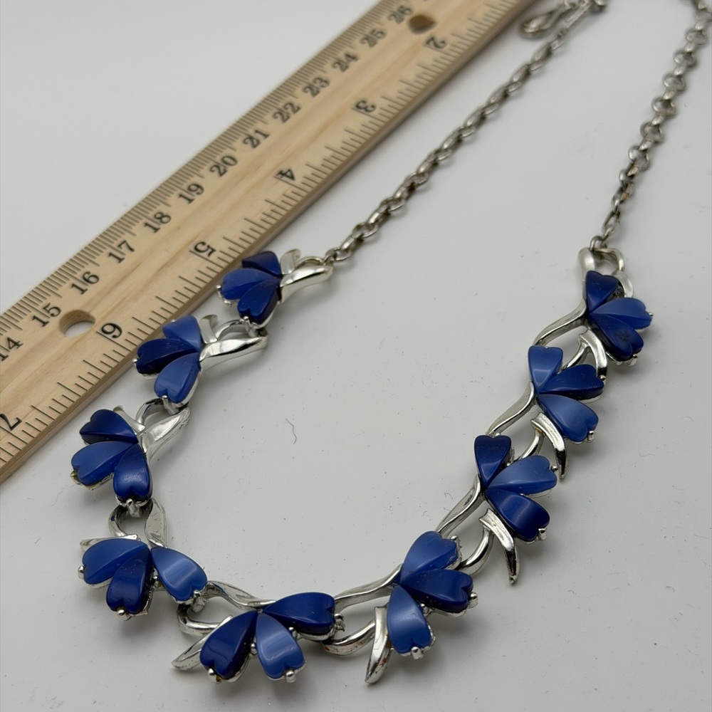 Vintage Coro Blue Thermoset 16” Silver Tone Necklace and Coordinating Earrings - Picture 7 of 11
